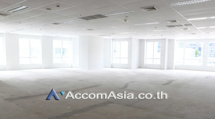 unit Studio  Office space For Rent in Ploenchit, Bangkok  near BTS Ploenchit (AA18056)